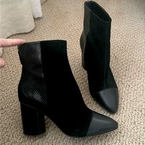 Nine West black boot size 8 never worn
